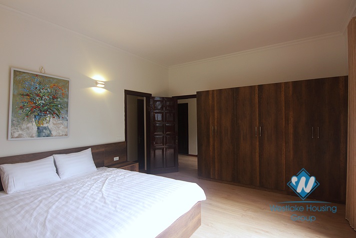 White house with courtyard for rent in Tay Ho district  